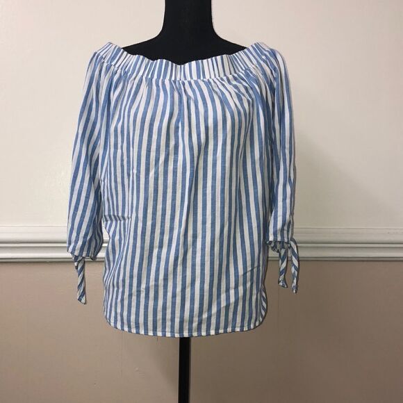 Old Navy Off the Shoulder Blouse - Picture 1 of 4